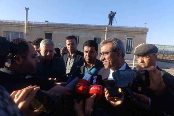 سرمایه‌گذاری ۳۰۰ میلیارد تومانی دولت برای تقویت زیرساخت برق پاک در خراسان رضوی