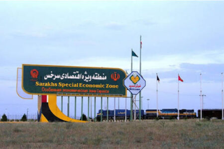 سرخس می‌تواند کریدور اصلی شرق به غرب و شمال به جنوب باشد